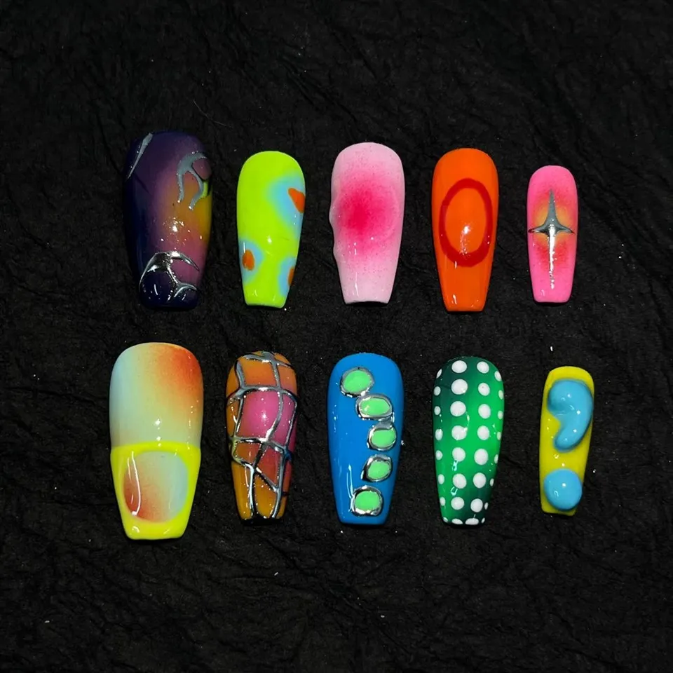 Wave Point Pattern Nails